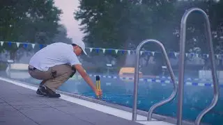 Ausbildung im Schwimmbad