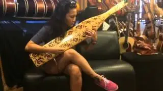 Sape' Leleng by Munirih Jebeni