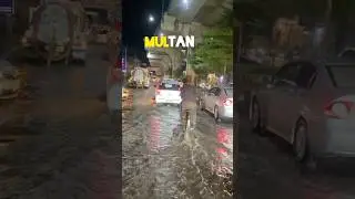 🌧️ Multan Chungi #6 Flooded After Heavy Rain | بارش کا حال 🚗💦#youtubeshorts #shorts #shortsfeed