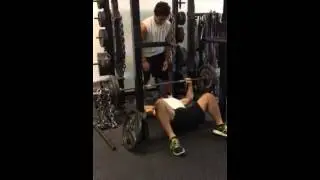 Acceleration Performance football training - 275 x 3 floor press with 3 chains