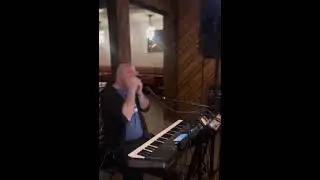 Pete Caputo performing live at Oakley Kitchen 🔥