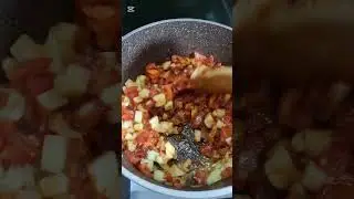 طبخه سهله وطيبه برغل على بندوره بتشهي🥔🧅🍅#مصر #لبنان #اكسبلور #اكلتك #