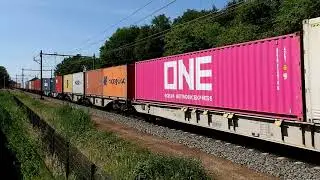 Vectron, 193-732 ELL, RTB-Cargo with Container Train at Blerick,the Netherlands , May 29-2020