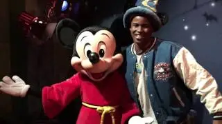Meeting Sorcerer's Apprentice Mickey