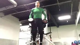 Dumbbell Shrugs Variations for Trap Development