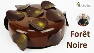 recette FORÊT NOIRE, génoise, cerises, ganache vanille et déco en chocolat