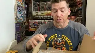 Transformers unboxing a very rare first release Japanese G1 variant mail away. 1984 generation one