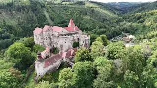Zamek Pernštejn Hrad Pernštejn Českomoravská vrchovina (The Czech Republic) Drone 4K
