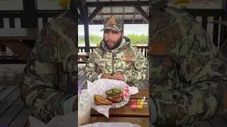 Фургончик с едой в деревне на Аляске