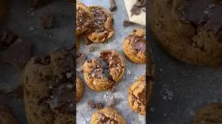 Dark Chocolate Coffee Cookies with Sea Salt #dessert #cookies #coffee