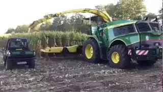 John Deere 9900