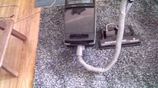 New vacuum running: Hoover Dimension 1000