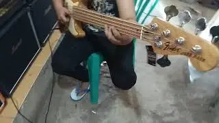 Martmusik Depok Sample bass fender jazz string 5 and sound cabinet orange 12