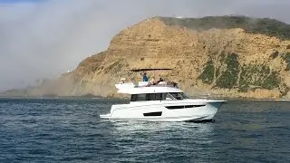 2017 Velasco 43F Powerboat Built By: Jeanneau Yachts