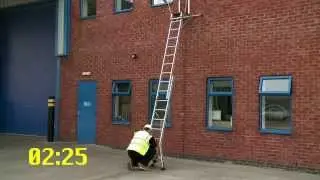 Mini-Zugangsplattform f&uuml;r Arbeiten an Fassaden