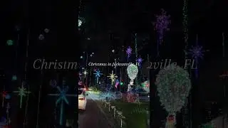 CHRISTMAS IN FLORIDA! #christmas #florida #foryou  #christmaslights  #shorts #fyp