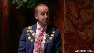 John Gilhooly speaks to the Lord Mayor of Westminster