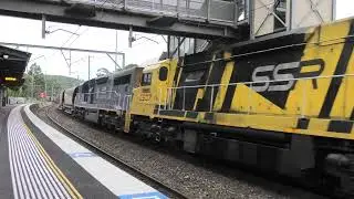 VP09 on the way out of newstan junction at fassifern (7. 31) with C509- 510- 507- 504 on 10- 3 -25