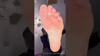 Giantess Feet POV