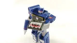 Recenzja - Transformers Kingdom Core Soundwave