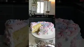 Bolo de coco com abacaxi