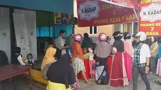 Antriannyaaa brooo,,, pisang keju H.KADAP kota Marabahan Kalsel