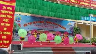 Múa  Đi học xa (20/11).