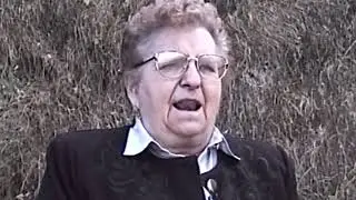 JULIA ISUS, PALLARS SOBIR&Agrave;