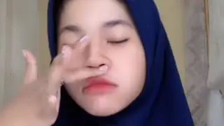 KOLEKSI CEWEK CANTIK KENTUT NGEBASSS