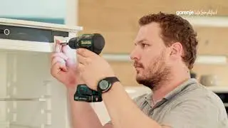 How to change the door opening direction on Gorenje Built-in Refrigerators