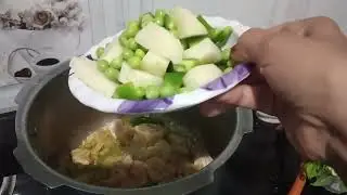 Aloo shimla mirch matar aur chicken