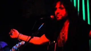 Kiss My Ass - Love At First Bite ( Sebastian Gava) La Roca Bar 24/10/2015