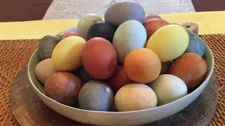 HOW TO MAKE NATURAL EASTER EGG DYES