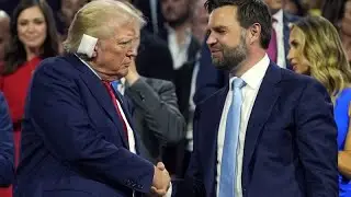 Donald Trump acclam&eacute; lors de son arriv&eacute;e &agrave; la convention nationale r&eacute;publicaine