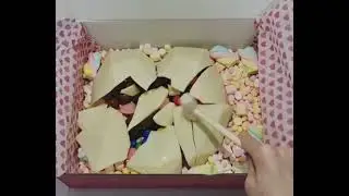 Geometric Heart White Chocolate Smash Cake