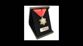 Universal Monsters Dracula Medallion Limited Edition Replica