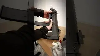 Tokyo Marui MP7 Unboxing #mp7 #tokyomauri #airsoftgun #toyguns #MP7A1 #airsoftshorts #airsoft #larp