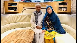 يو کوريايي سړی په خپل ځانګړي موټر کې بلخ ته په چکر راغلی
