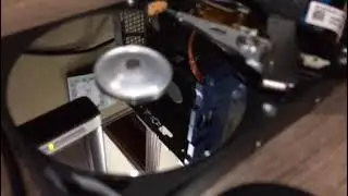 How does a mechanical Hard Disk Drive Works