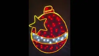 Red Tinsel Flashing Christmas Bauble Rope Light Motif