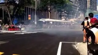 Nico Rosberg F1 show run Kuala Lumpur 2014 Petronas towers