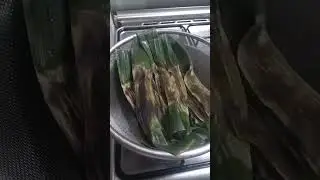 Tupig #kakanin #shortsviral #delicious #tupig #satisfying #merienda #fyp #foodblogger