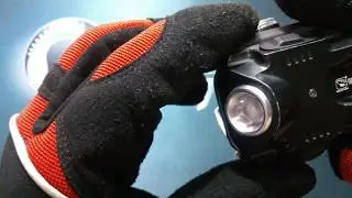 2211 Rechargeable Variable-Output LED Wristlight