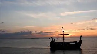 🎵 🌊 Carlos Nakai - Native American Flute + Sea Waves
