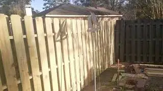 shadow box fence, setting gap with flat horizontal  2X4's