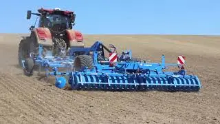 CASE IH Optum 300 CVX SoilXPlorer