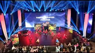 Taneční skupina Freedom - KARLÍK A TOVÁRNA NA ČOKOLÁDU