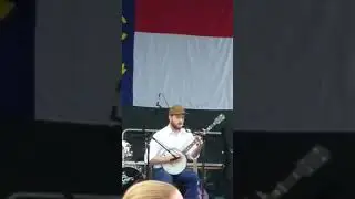 Song at Sanders rally