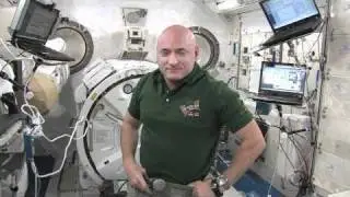 Kelly, Crew Await Three New ISS Residents