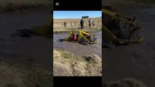 Grupo todo terreno 4x4 traves&iacute;a cerro colorado